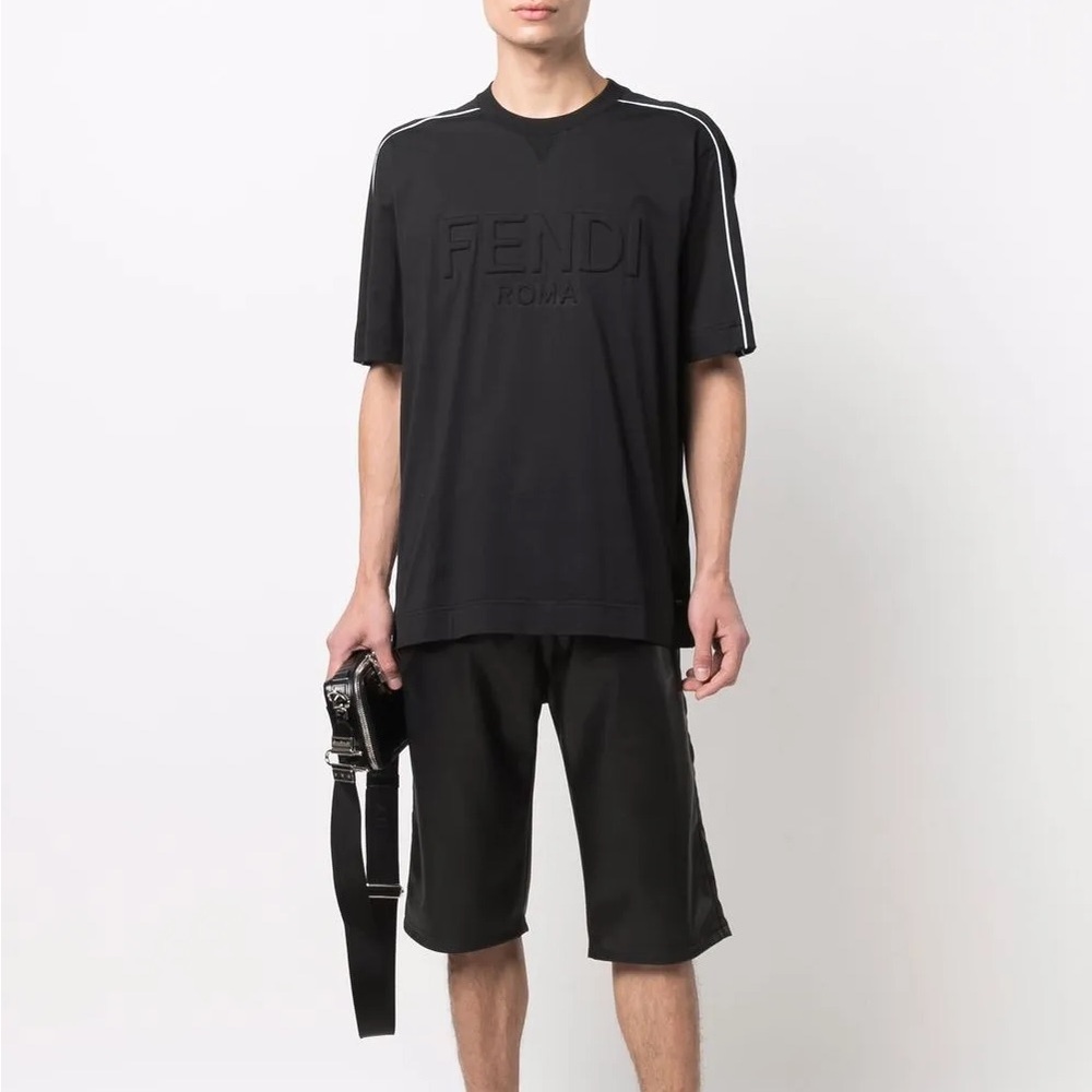 Fendi Men Tshirt Front Logo Size L!!! Relax fit